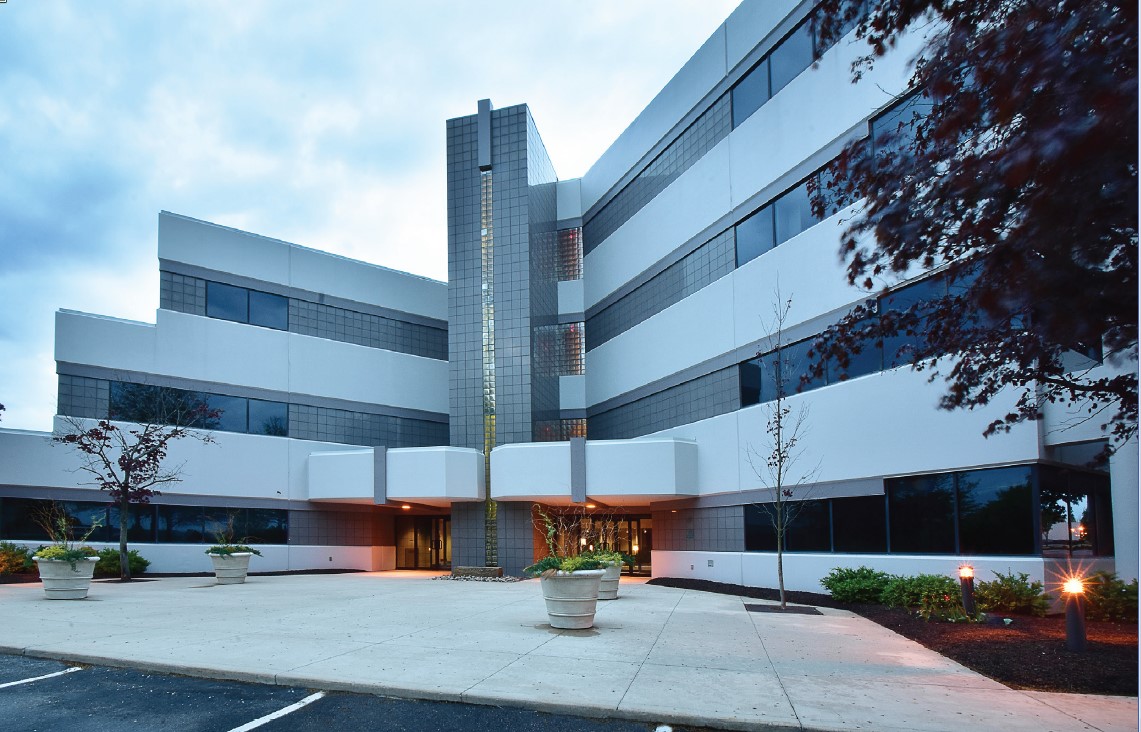3560 West Market Street, Akron, OH 44333 Fairlawn,OH